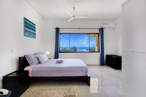 1 bedroom, premium bedding, Select Comfort beds, in-room safe