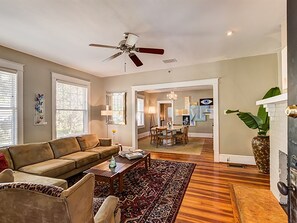 Interior - Adora Inn (Mount Dora)