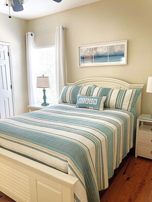 3 slaapkamers, een strijkplank/strijkijzer, gratis wifi, beddengoed