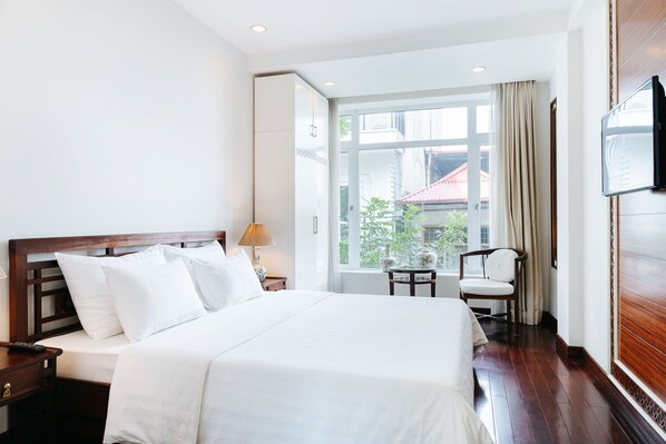 1 bedroom, desk, iron/ironing board, free WiFi - Viet HOME - 1 minute to Hoan Kiem Lake, Old Quarter (Hanoi)