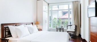 Viet HOME - 1 minute to Hoan Kiem Lake, Old Quarter