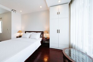 1 chambre, bureau, fer et planche à repasser, Wi-Fi gratuit