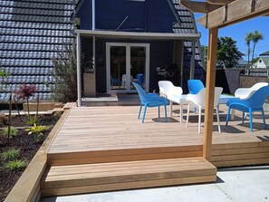 Terrace/patio - The house for all seasons, occasions and ages. (Greytown)