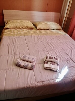 3 Schlafzimmer, Bügeleisen/Bügelbrett, Reisekinderbett