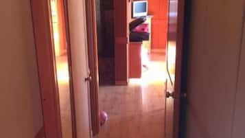 3 bedrooms, iron/ironing board, travel crib