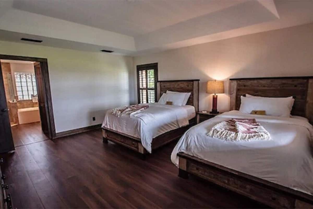 Family House | Blackout curtains, free WiFi, bed sheets