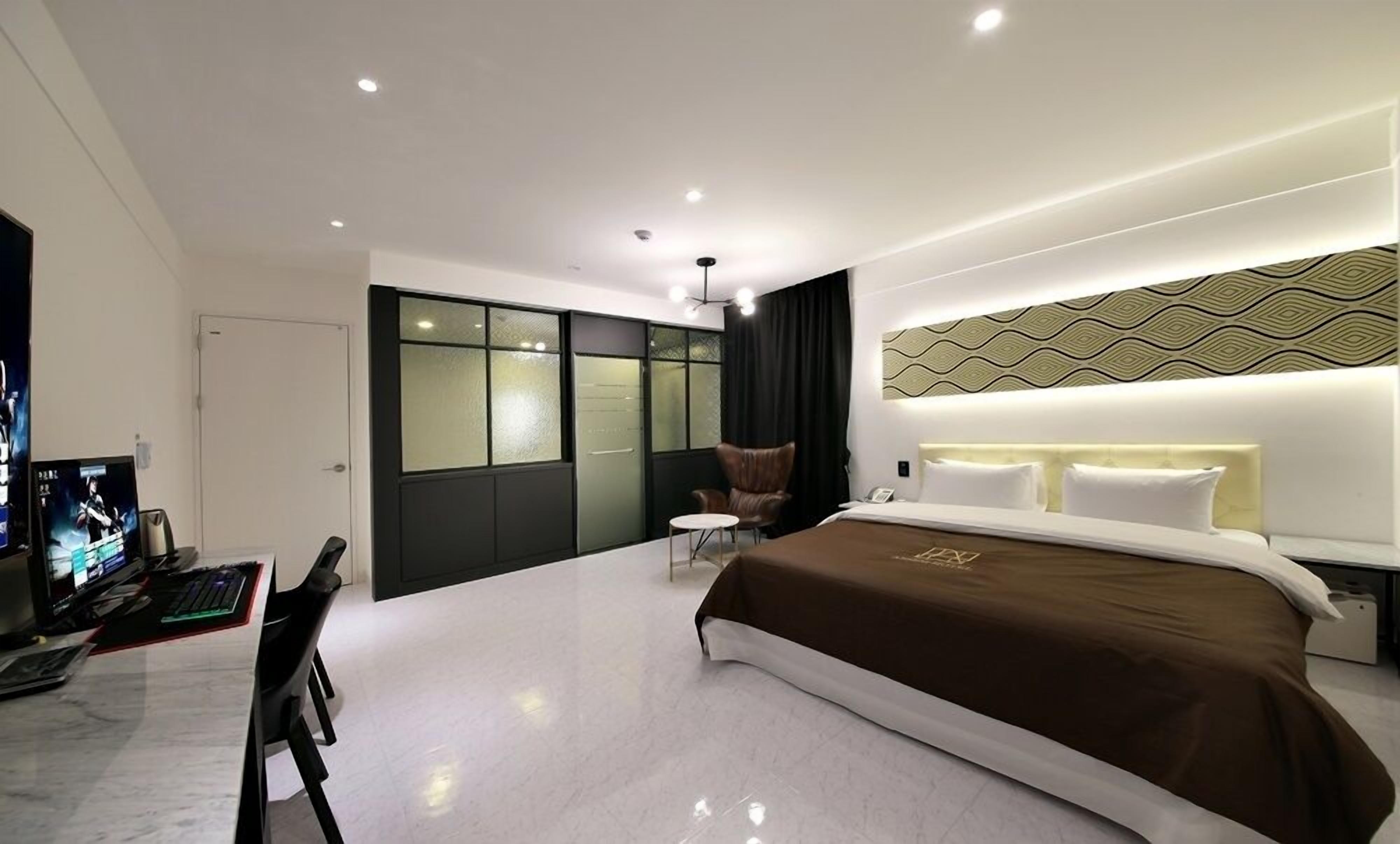 deluxe double room | 1 bedroom, premium bedding, individually decorated