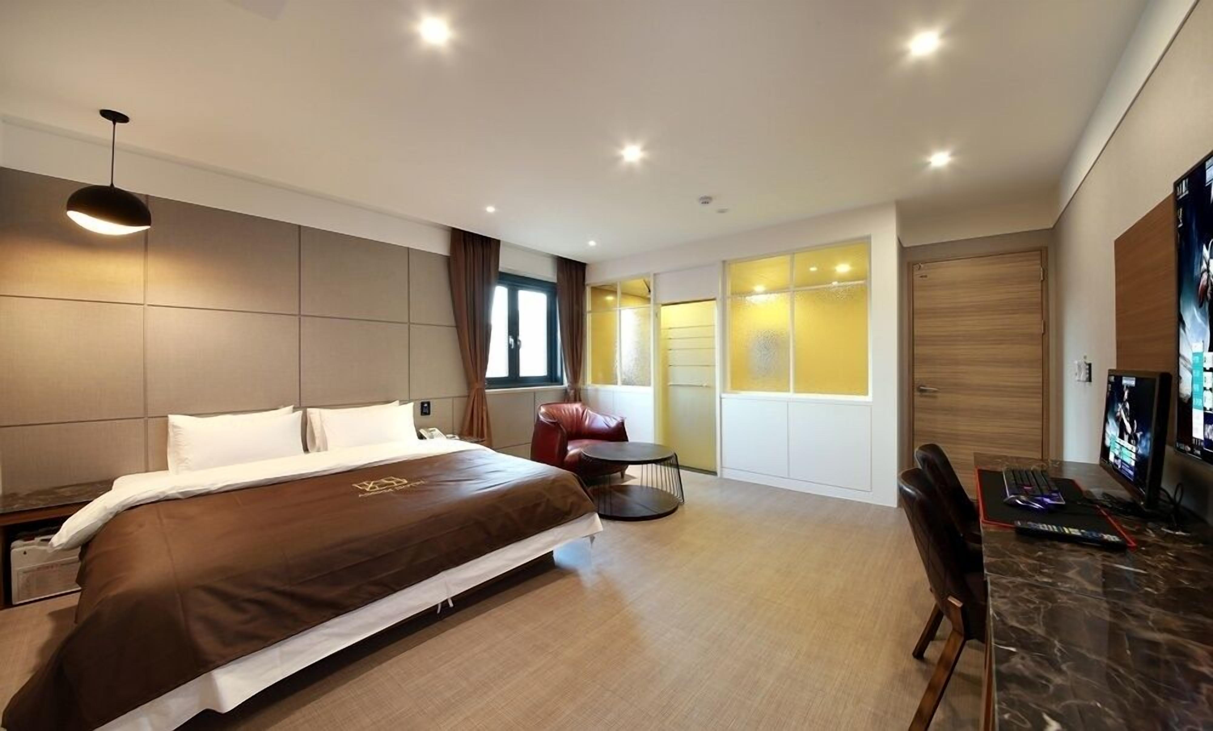 deluxe double room | 1 bedroom, premium bedding, individually decorated