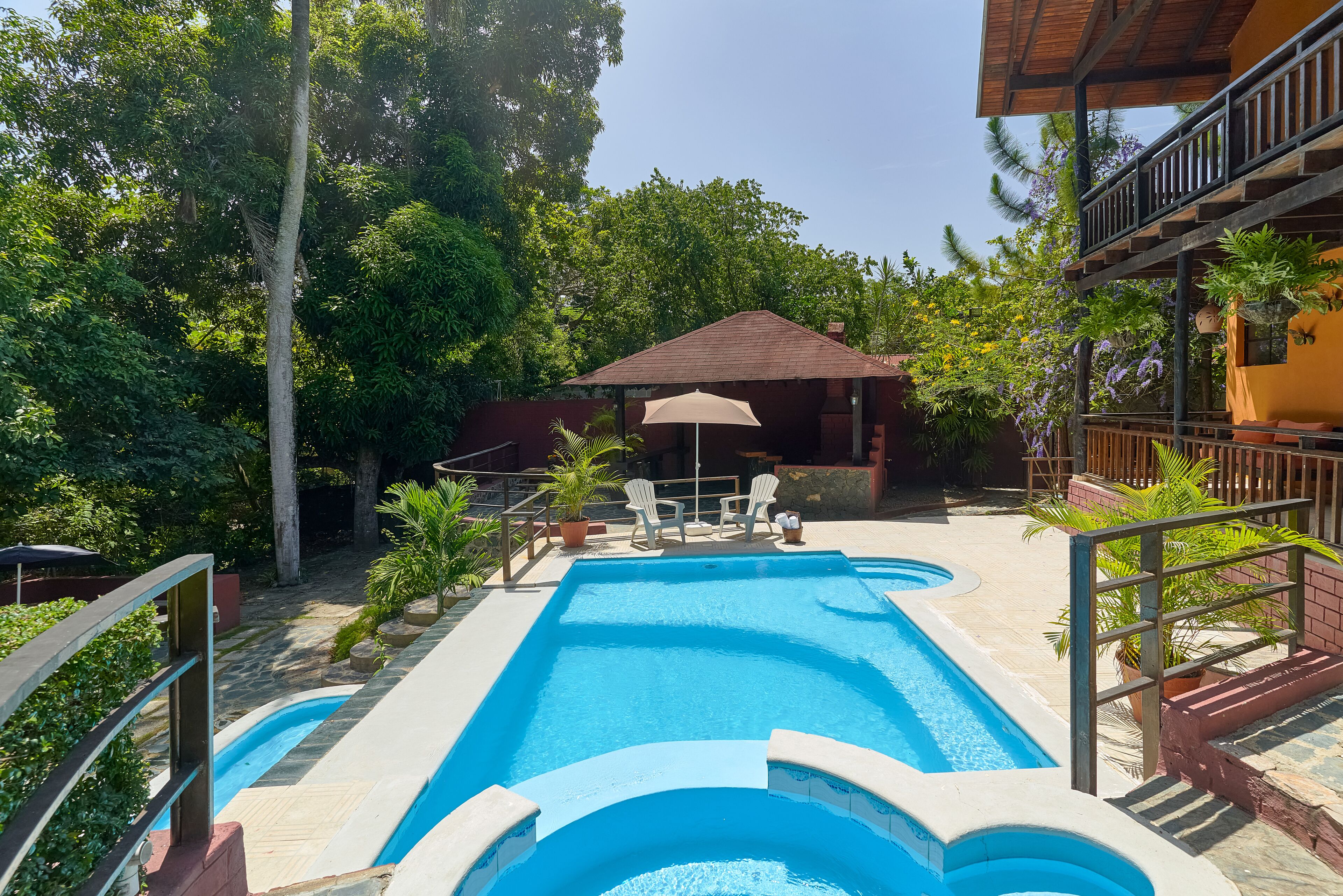 3 piscinas al aire libre