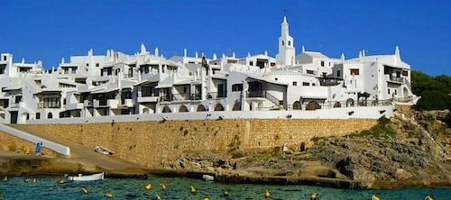 4 bedrooms Villa with pool, Sea view - 3 min walk to Binibeca vell