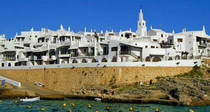 4 bedrooms Villa with pool, Sea view - 3 min walk to Binibeca vell