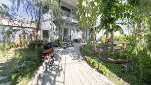Unclassified image, 3 of 38, button - OYO 75364 River Kwai Road Residences (Kanchanaburi)
