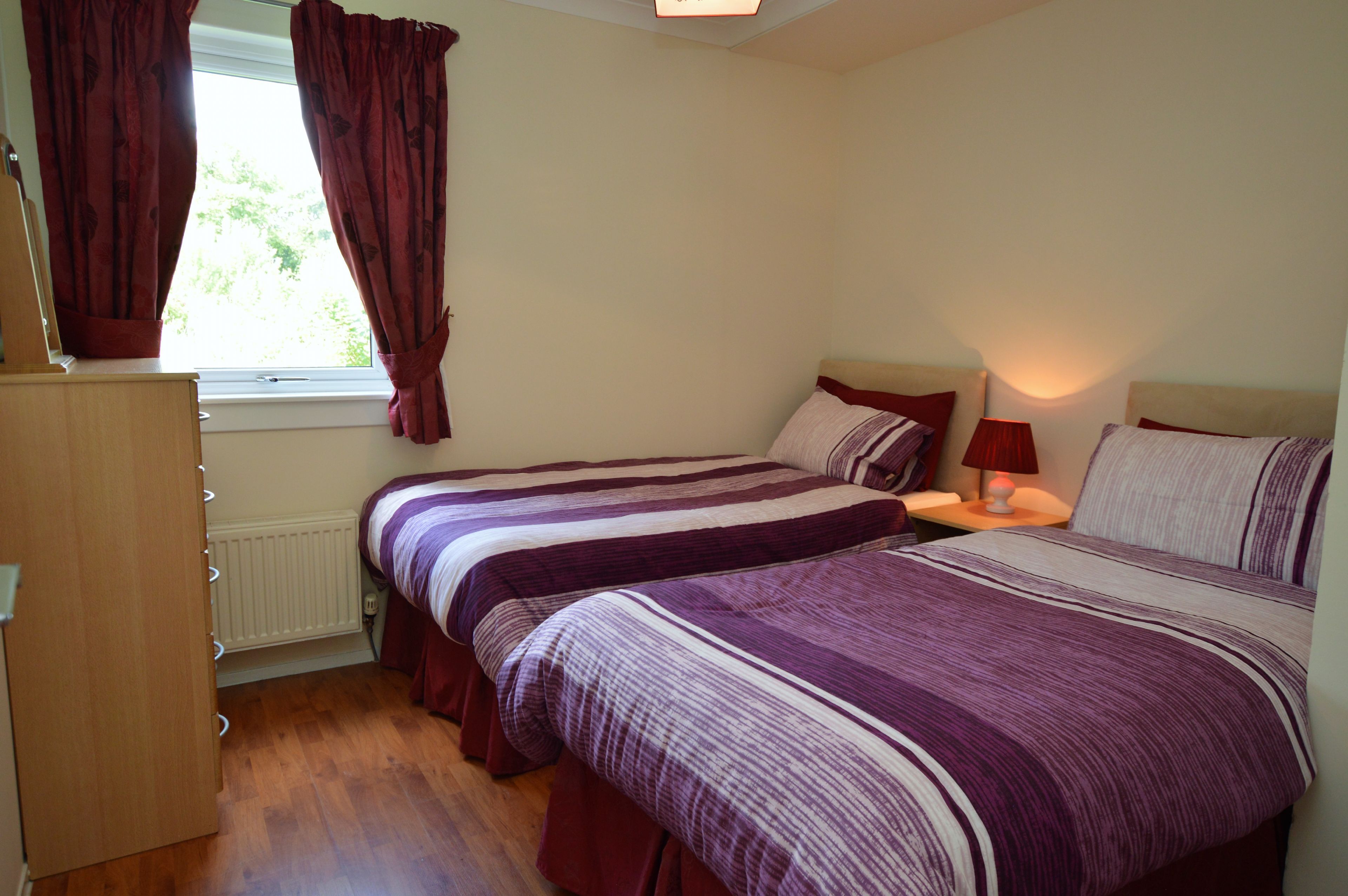 2 chambres, fer et planche à repasser, Wi-Fi gratuit, draps fournis