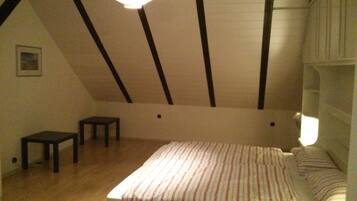 4 chambres, lit parapluie, Wi-Fi gratuit, draps fournis