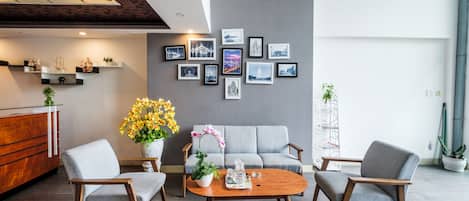 ロビー応接スペース