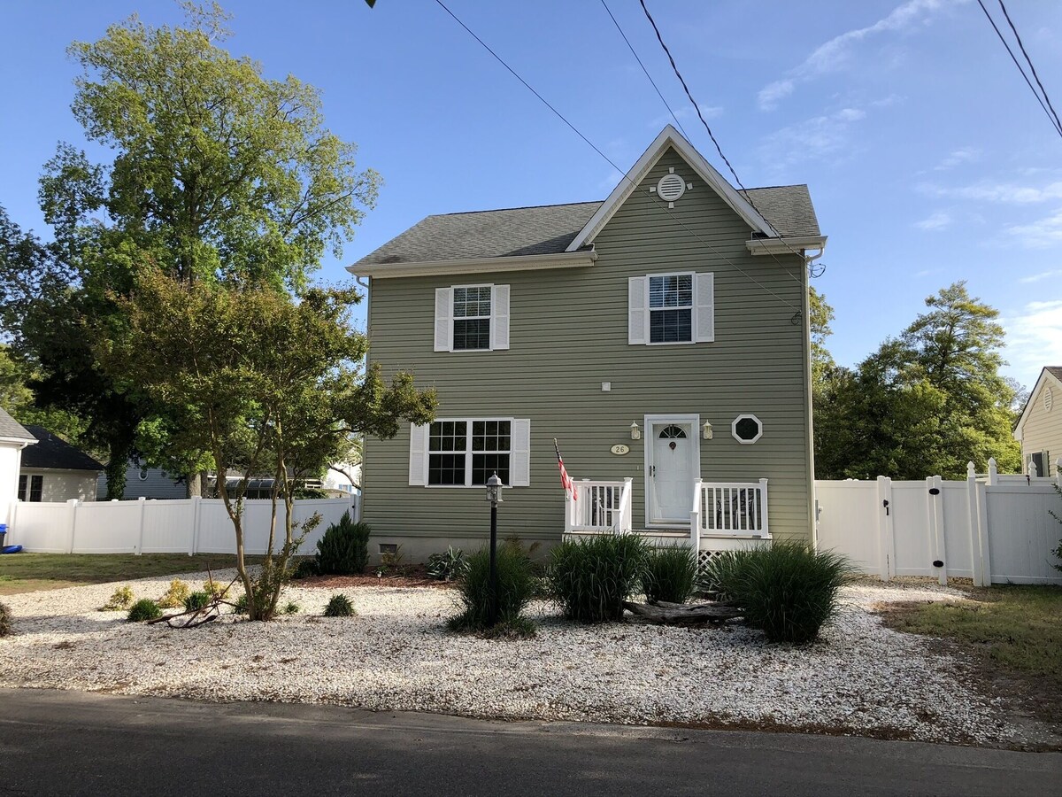 A Delightful Family Retreat Steps To Delaware Bay Beaches, Pet Friendly
