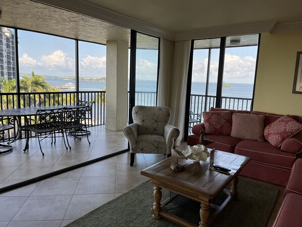 Smart TV, DVD player - PRIVATE BEACH @ Sanibel Harbour Resort Condo 511 - Corner Unit w/ Sunset views (Fort Myers)