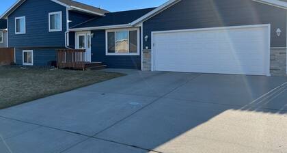Modern day home + 4 bedrooms + hot tub