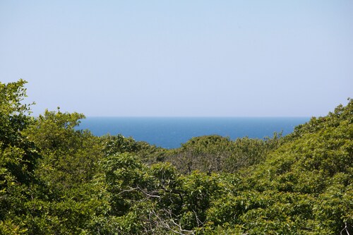 Modern beach house - Walking distance to Philbin Beach