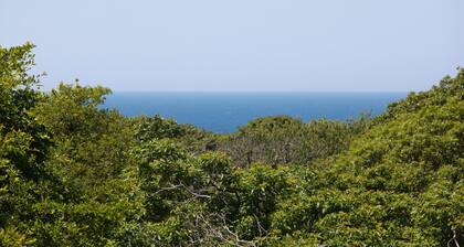 Modern beach house - Walking distance to Philbin Beach