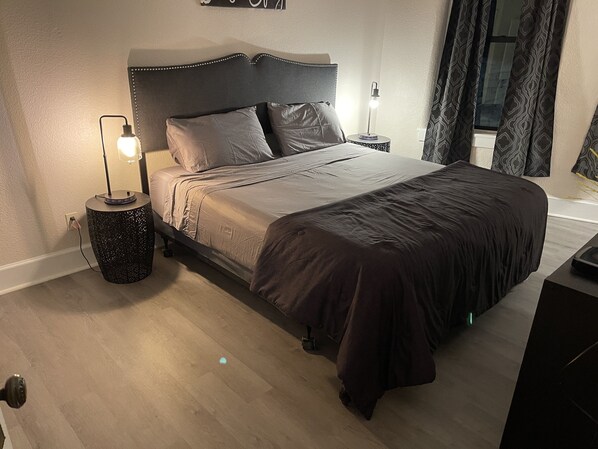 2 Schlafzimmer, Bügeleisen/Bügelbrett, kostenloses WLAN, Bettwäsche