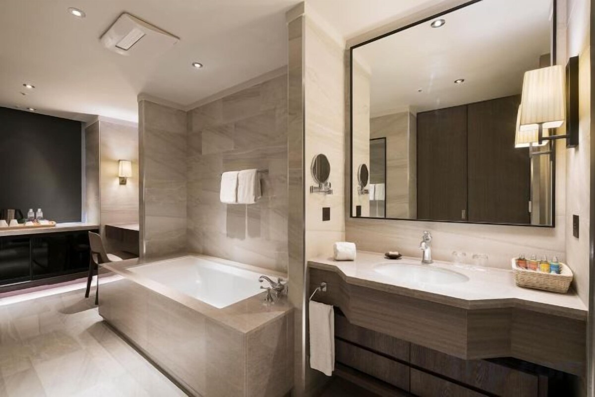 Deluxe Room(Accessible)