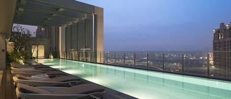 Outdoor pool, pool loungers