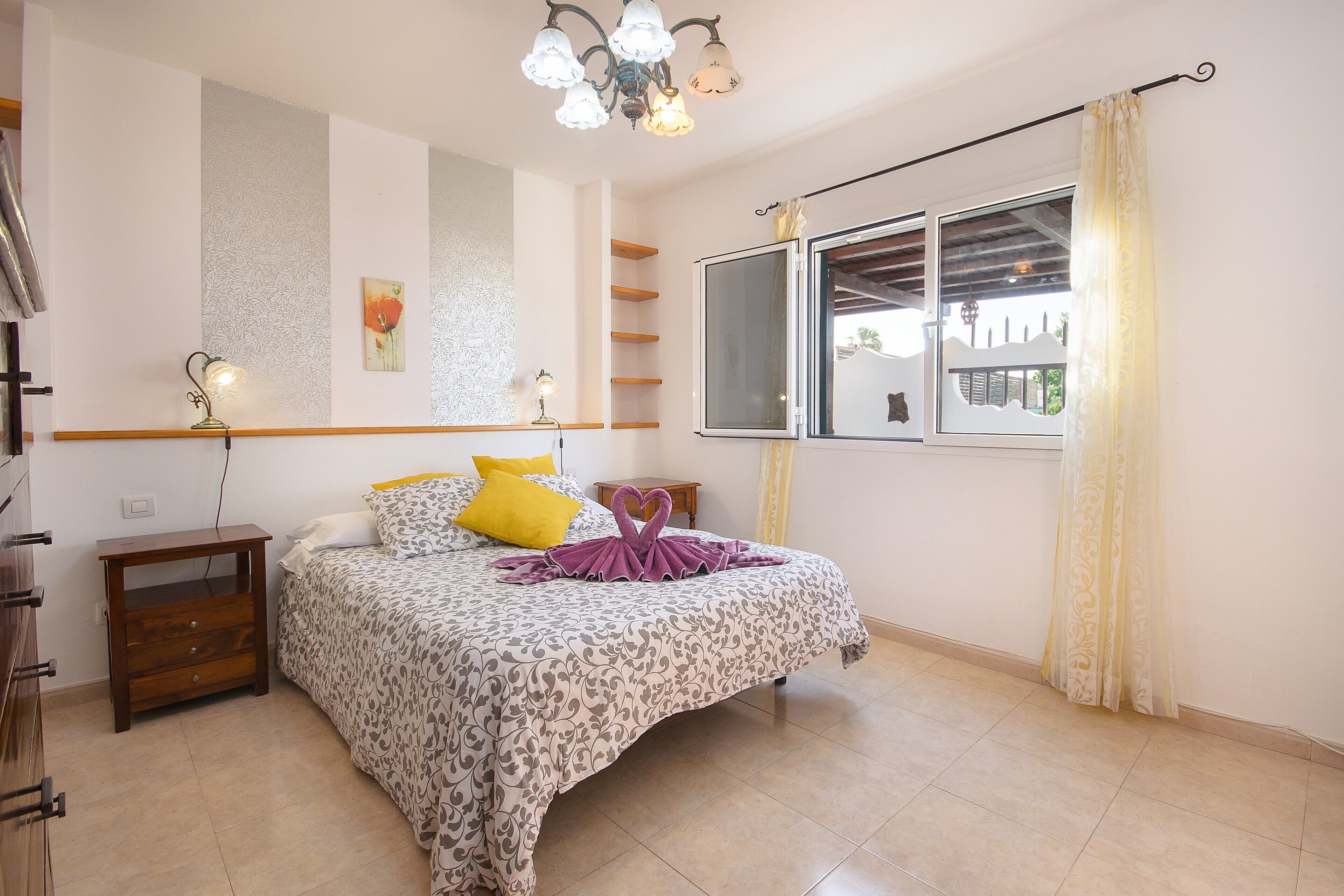 3 dormitorios, wifi gratis, ropa de cama