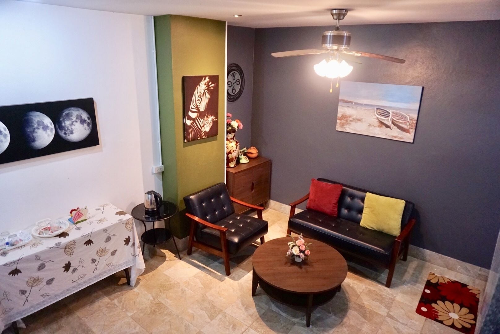 ロビー応接スペース