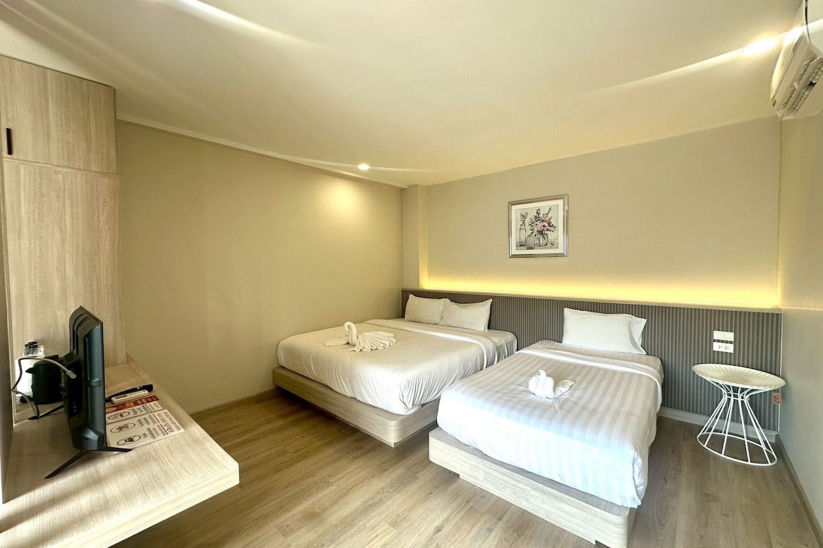 Deluxe Triple Room | 1 bedroom, blackout drapes, soundproofing, free WiFi