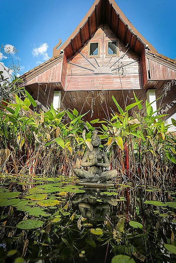 Property grounds - Villa Chaya (Takua Pa)