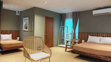 Kahden hengen premier-huone | Minibaari, tallelokero huoneessa, vuodevaatteet