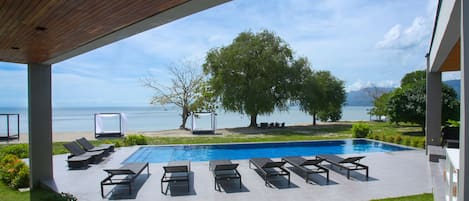 3 outdoor pools