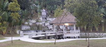 New and Classic Homestay 2 Storey House