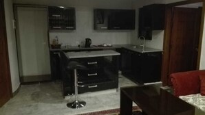 Private kitchen - River View Residency Hotel - Hostel (Rawalpindi)