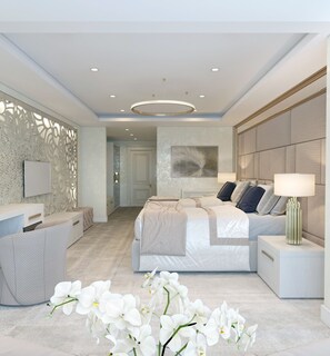 85-cm plasma TV with cable channels, TV - Ganjali Plaza Hotel (Baku)