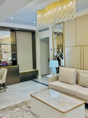 Television - Ganjali Plaza Hotel (Baku)