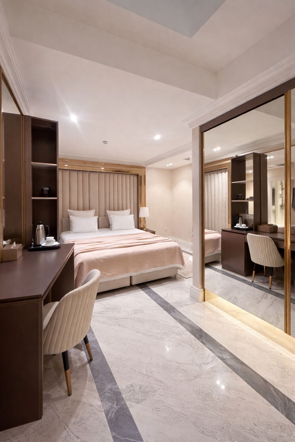 1 bedroom, premium bedding, pillow-top beds, minibar