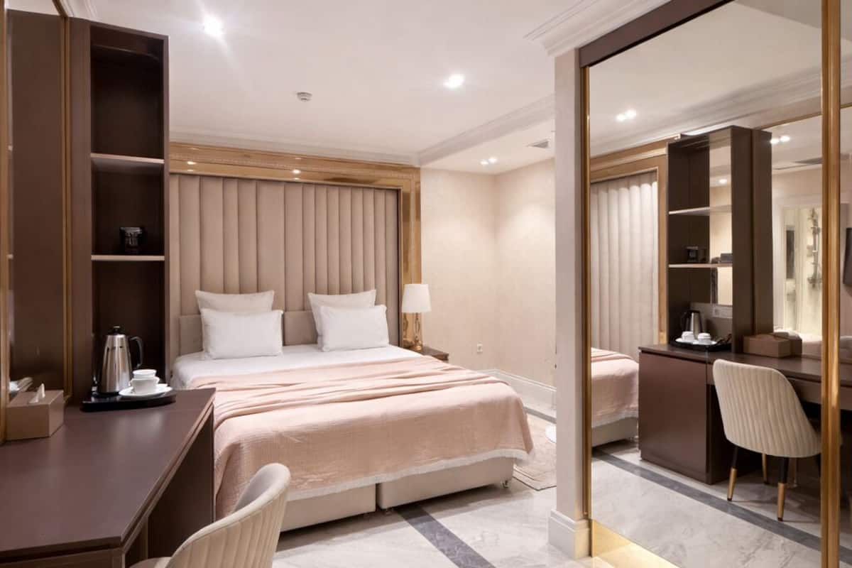 1 bedroom, premium bedding, pillow-top beds, minibar