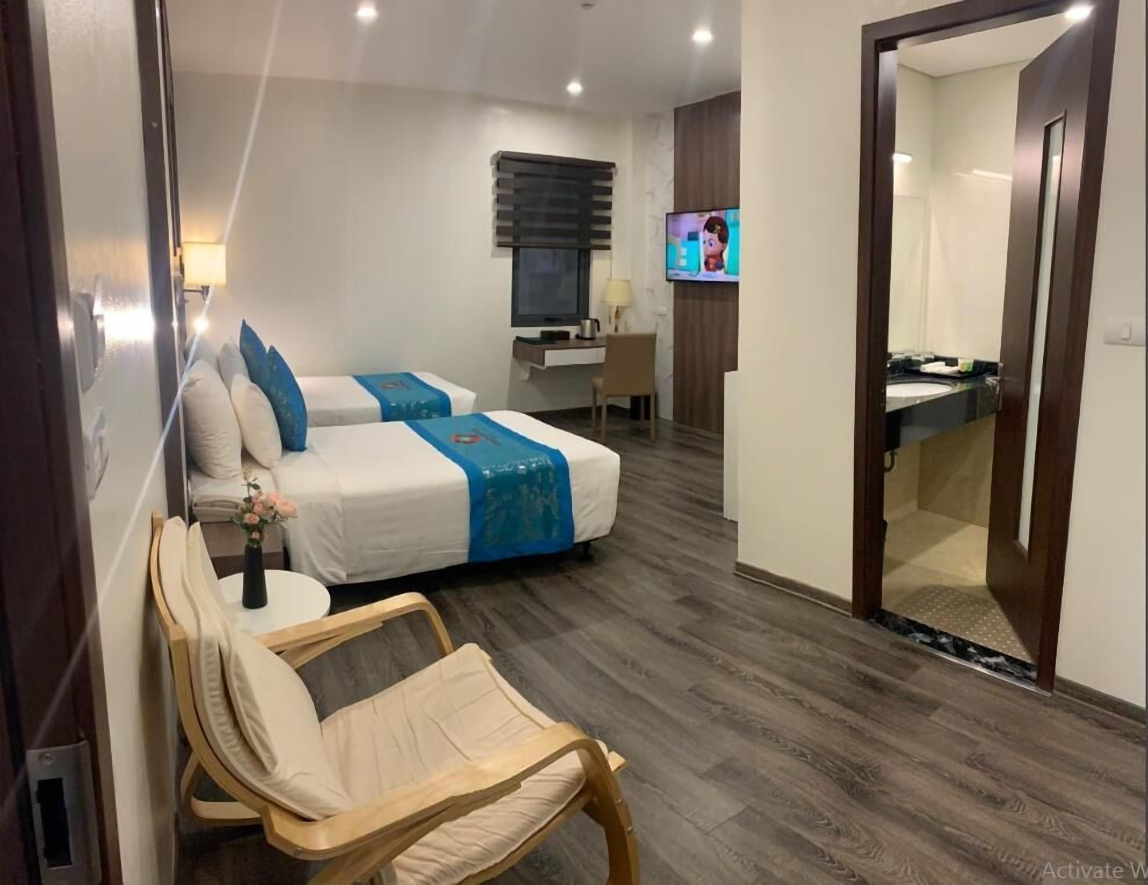 basic double or twin room | premium bedding, minibar, in-room safe, desk