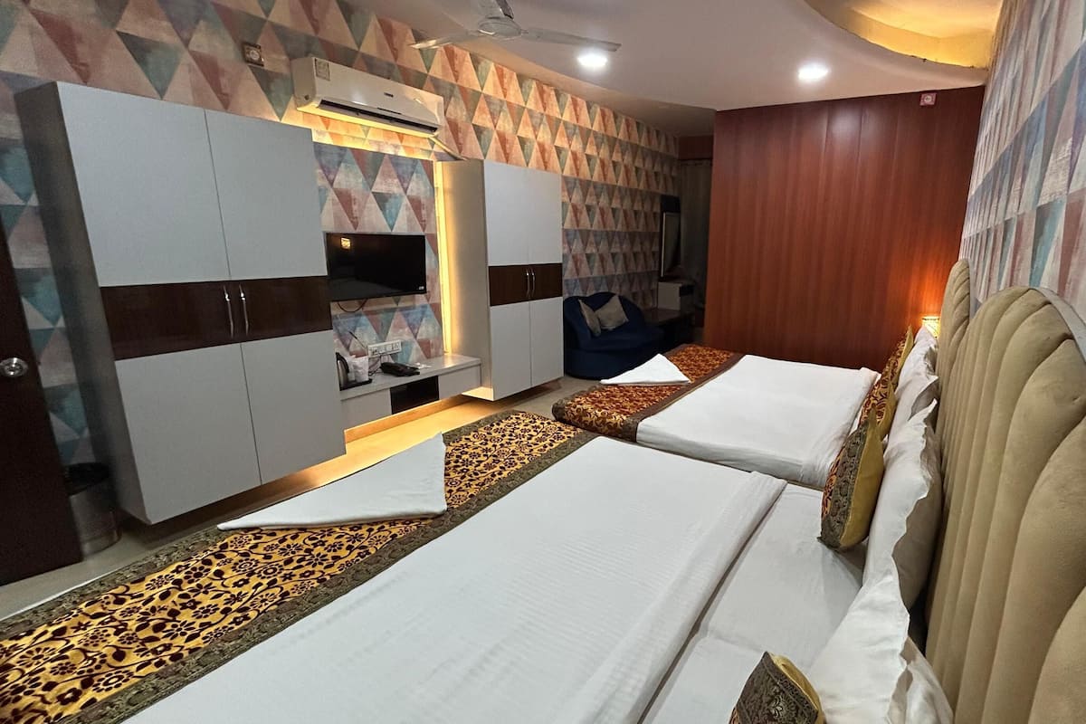 Premium Quadruple Room | 2 bedrooms, premium bedding, in-room safe, individually decorated