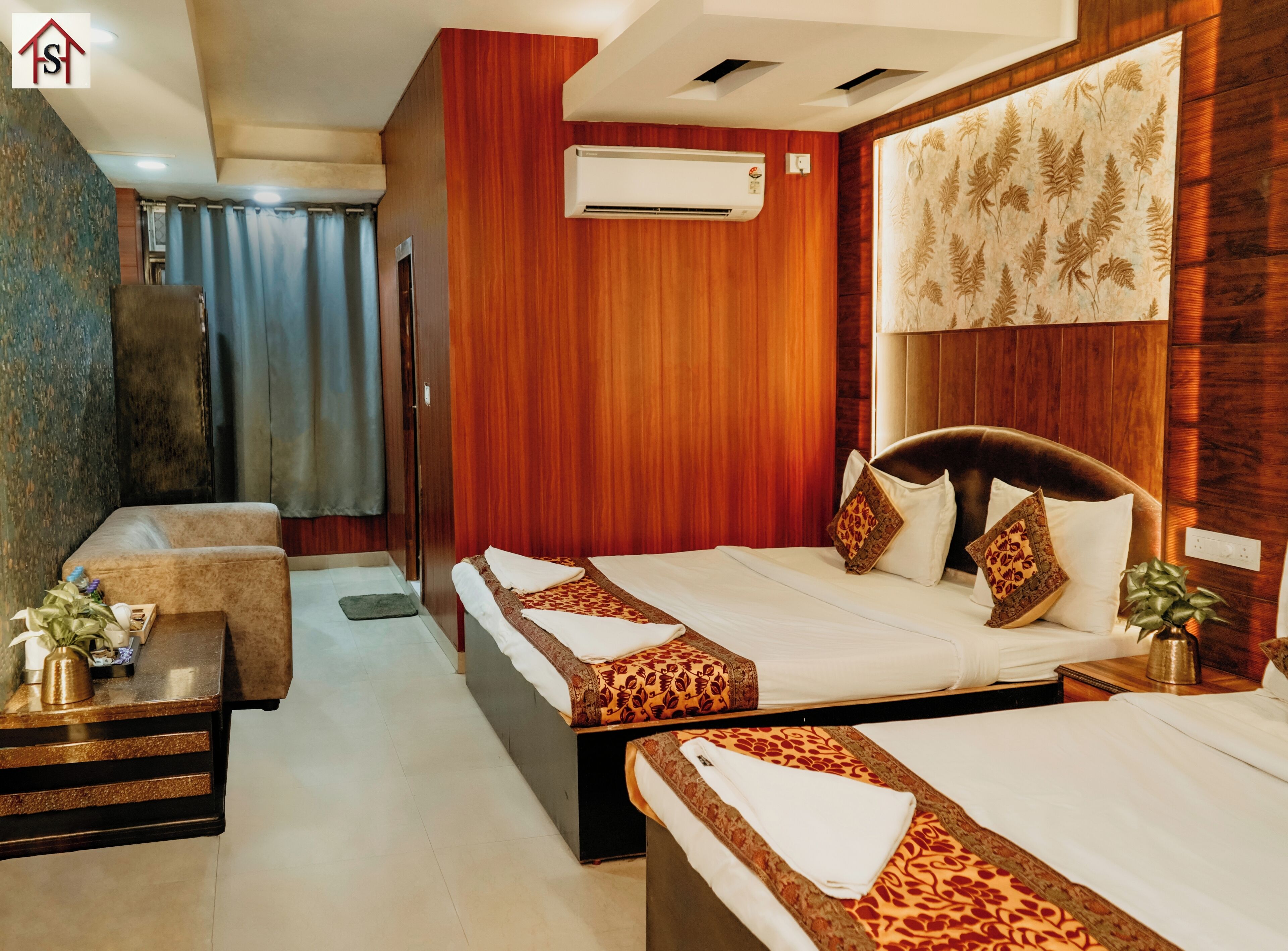 Deluxe Double Room | 2 bedrooms, premium bedding, in-room safe, individually decorated