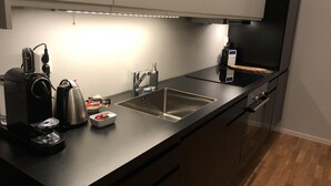 Royal Apartment, 1 King Bed with Sofa bed, Accessible, Non Smoking | Private kitchen