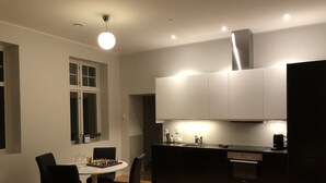 Royal Apartment, 1 King Bed with Sofa bed, Accessible, Non Smoking | Room amenity