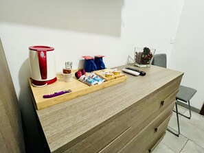 Kamar Double atau Twin (Livia) | Selimut bulu angsa, busa memori, dan brankas