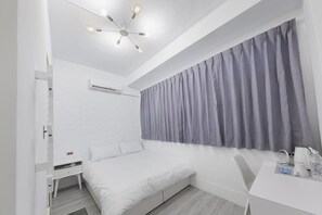 Standard Double Room (White) | Desk, blackout drapes, rollaway beds, free WiFi - Slow Inn (Tainan)