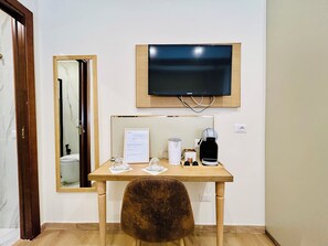 Deluxe dubbelrum eller tvåbäddsrum (Olimpia) | Kaffe och/eller kaffebryggare