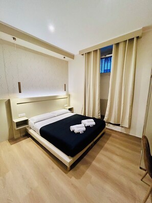 Doppia Deluxe (Lucilla) | Bagno | Doccia, set di cortesia gratuito, asciugacapelli, accappatoio