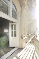 Suite junior, 1 cama de matrimonio grande con sofá cama, no fumadores | Balcón