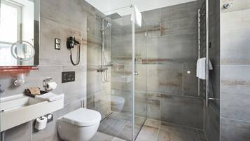 Executive Room, 1 King Bed, Non Smoking | Bathroom | Shower, rainfall showerhead, free toiletries, hair dryer